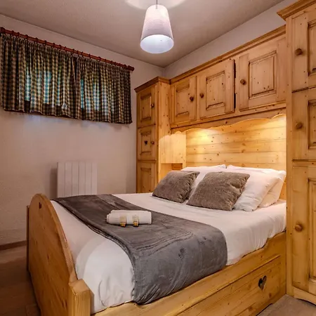 Comfort With Balcony Access And Parking *