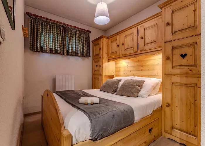 Comfort With Balcony Access And Parking *